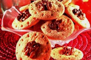 Пісочне печиво з горішками